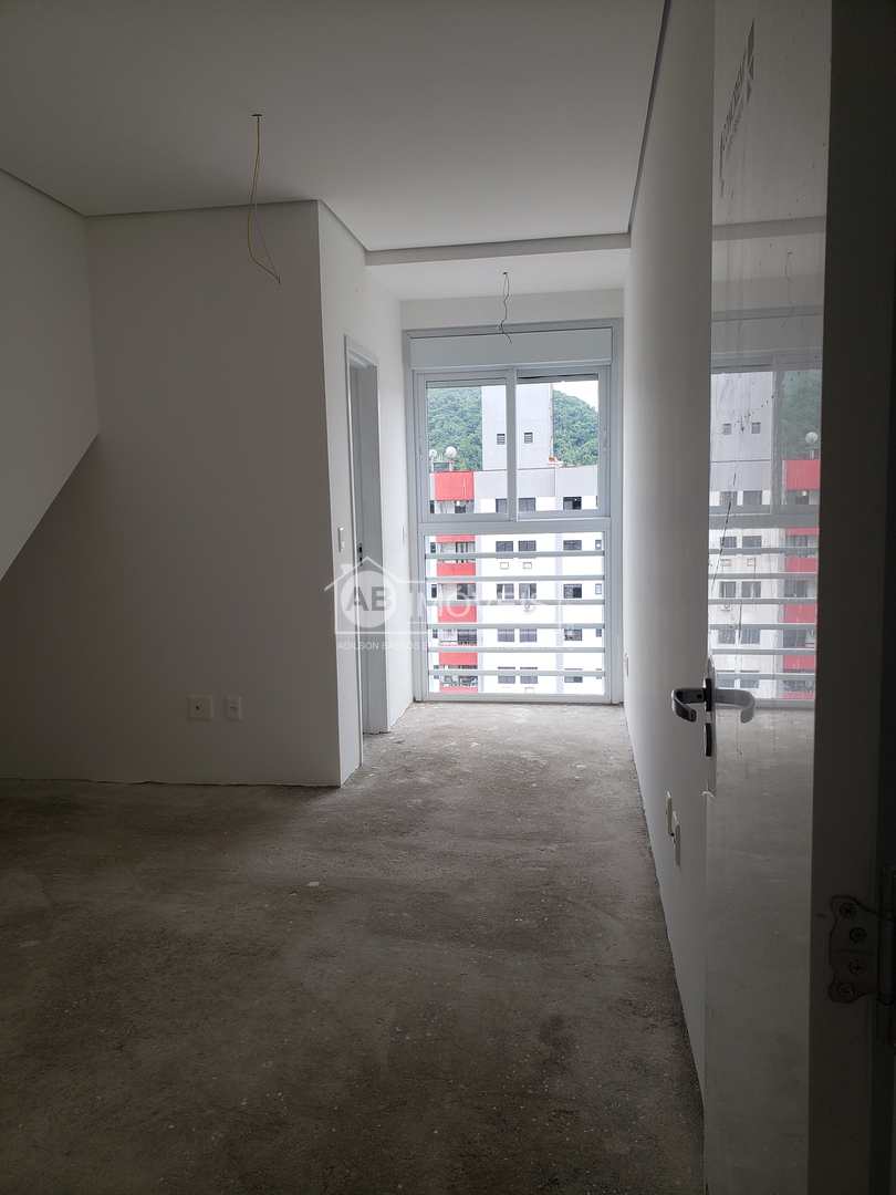 Apartamento à venda com 3 quartos, 140m² - Foto 12