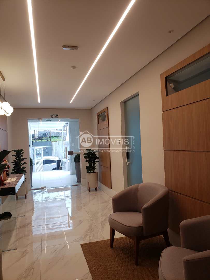 Apartamento à venda com 3 quartos, 140m² - Foto 4