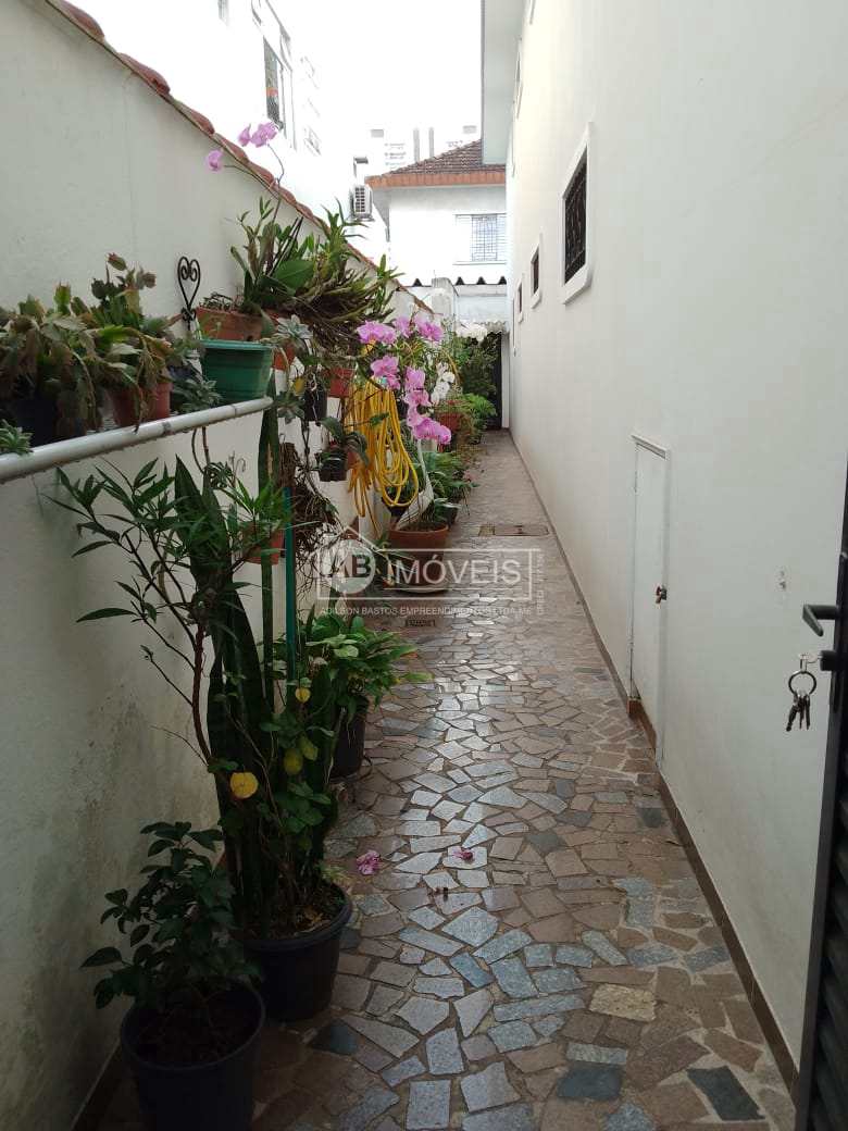 Casa à venda com 3 quartos, 182m² - Foto 9