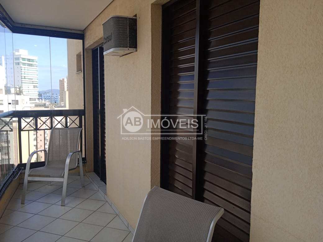 Apartamento para alugar com 3 quartos, 130m² - Foto 35