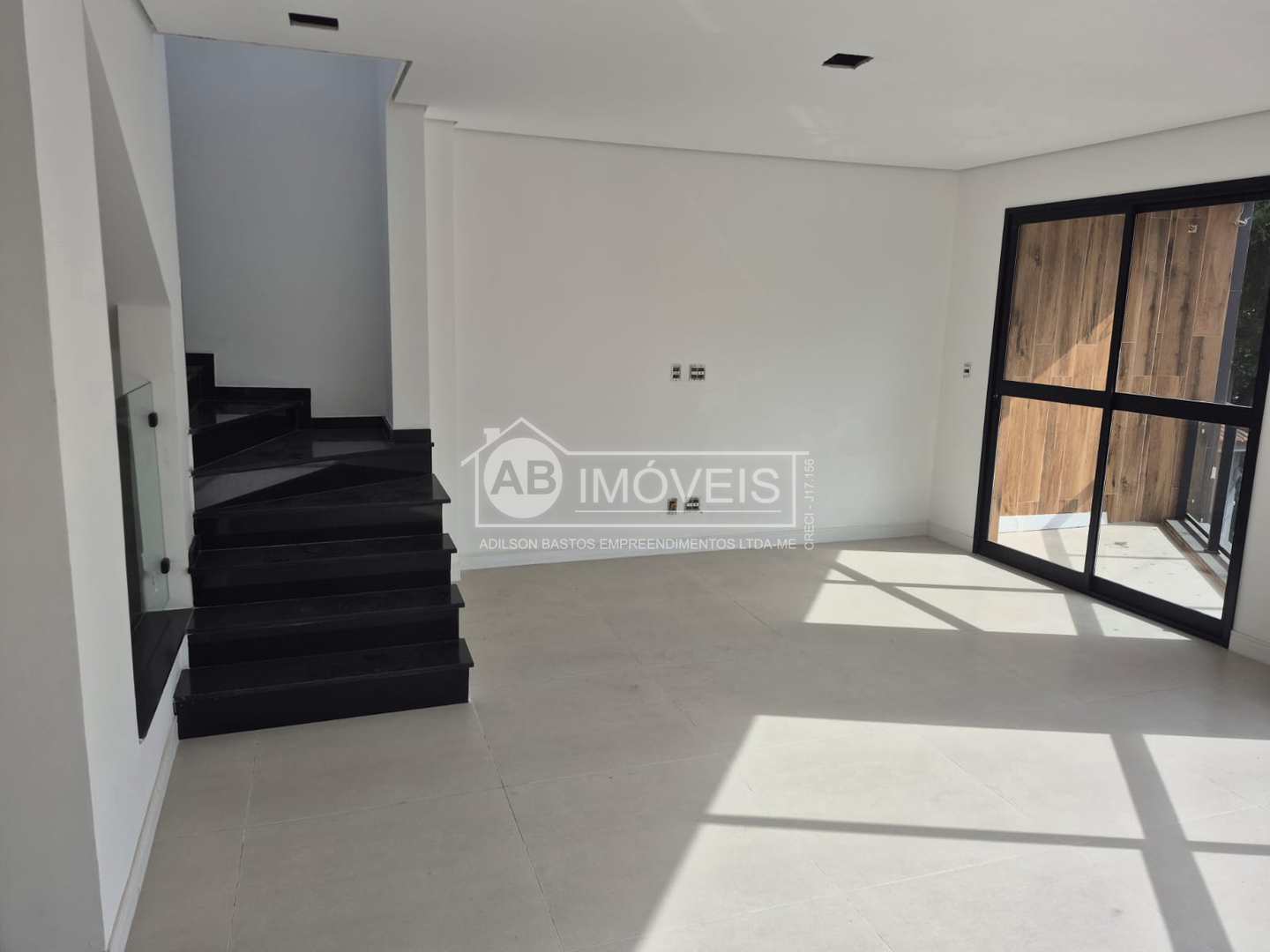 Casa à venda com 3 quartos, 180m² - Foto 9