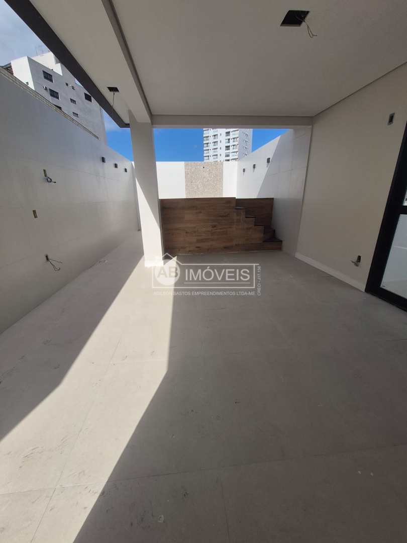 Casa à venda com 3 quartos, 180m² - Foto 44