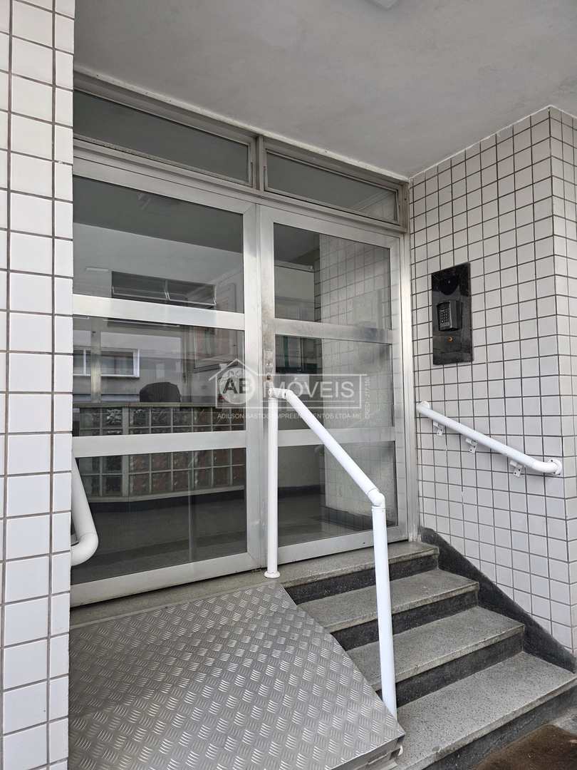 Apartamento à venda com 1 quarto, 42m² - Foto 27