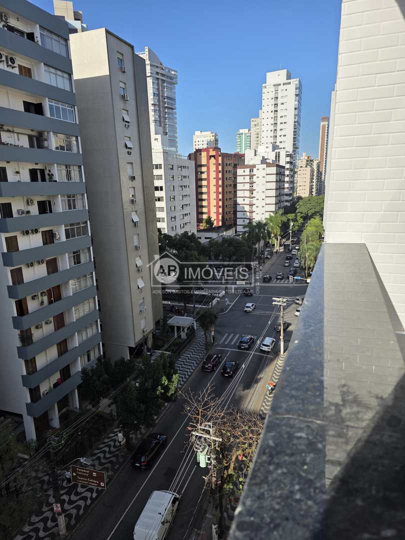 Apartamento à venda com 1 quarto, 42m² - Foto 14
