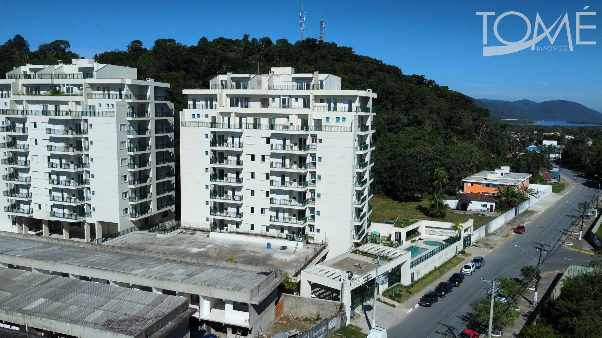 Apartamento à venda com 2 quartos, 69m² - Foto 5