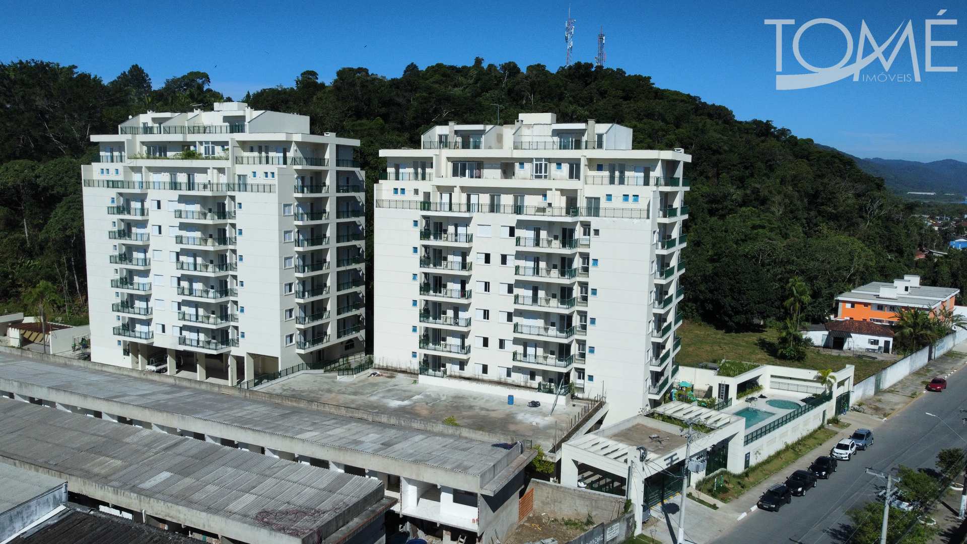 Apartamento à venda com 2 quartos, 69m² - Foto 4