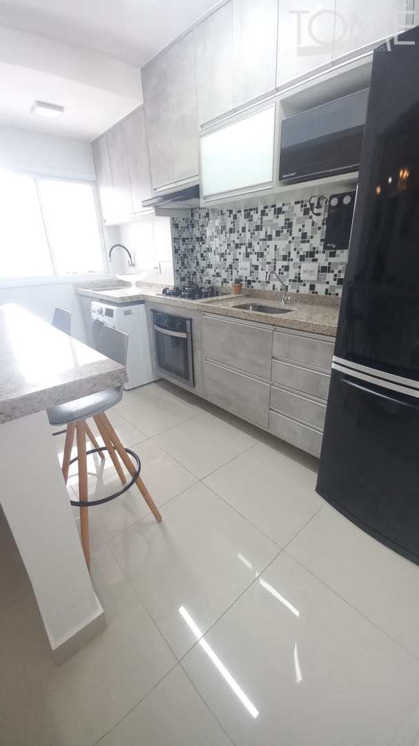 Apartamento à venda com 2 quartos, 76m² - Foto 17