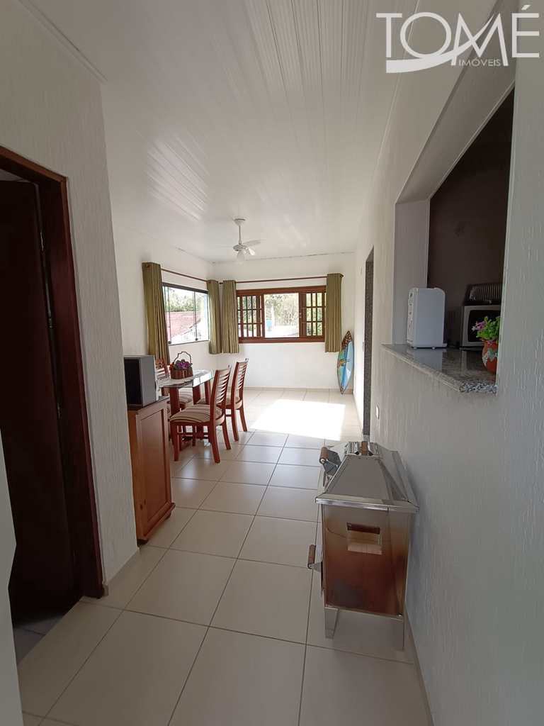 Casa à venda com 2 quartos, 61m² - Foto 13