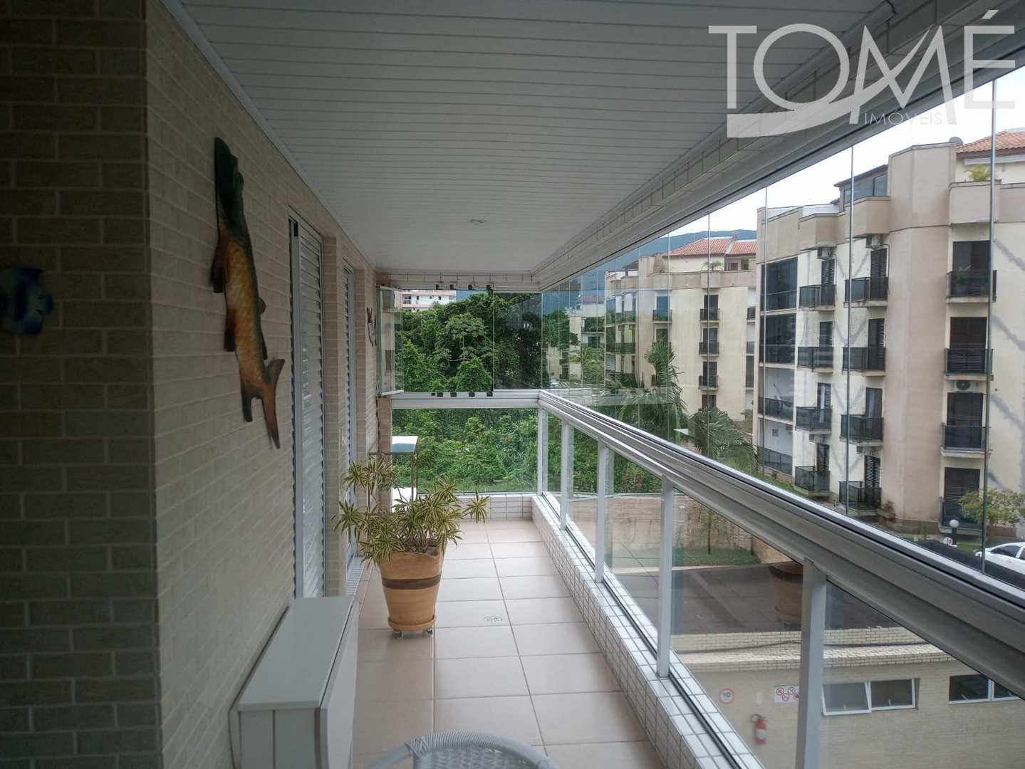 Apartamento à venda com 3 quartos, 90m² - Foto 1