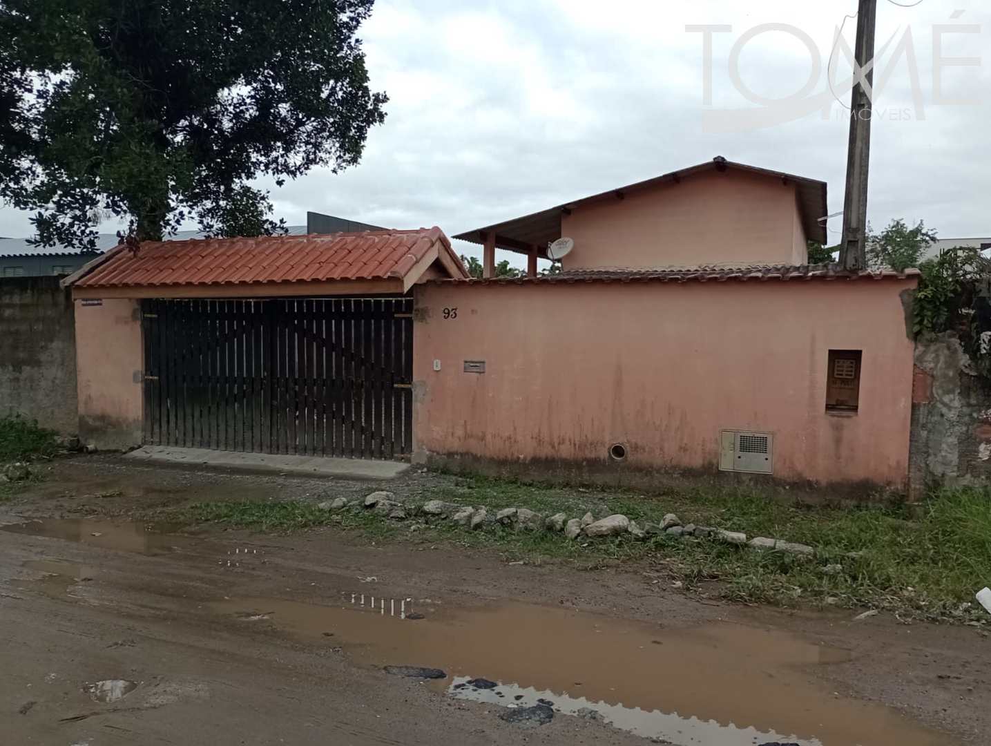 Casa à venda com 2 quartos, 157m² - Foto 1