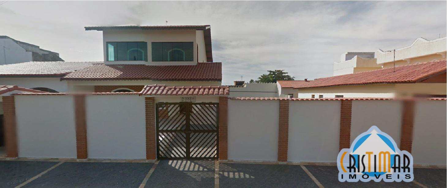 Sobrado à venda com 3 quartos, 216m² - Foto 1