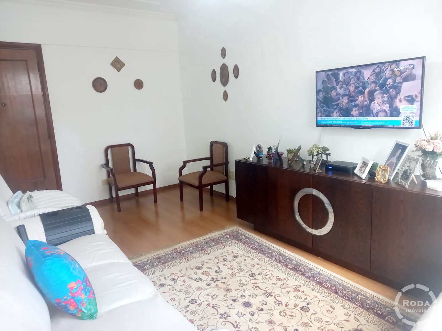 Apartamento à venda com 2 quartos, 85m² - Foto 2