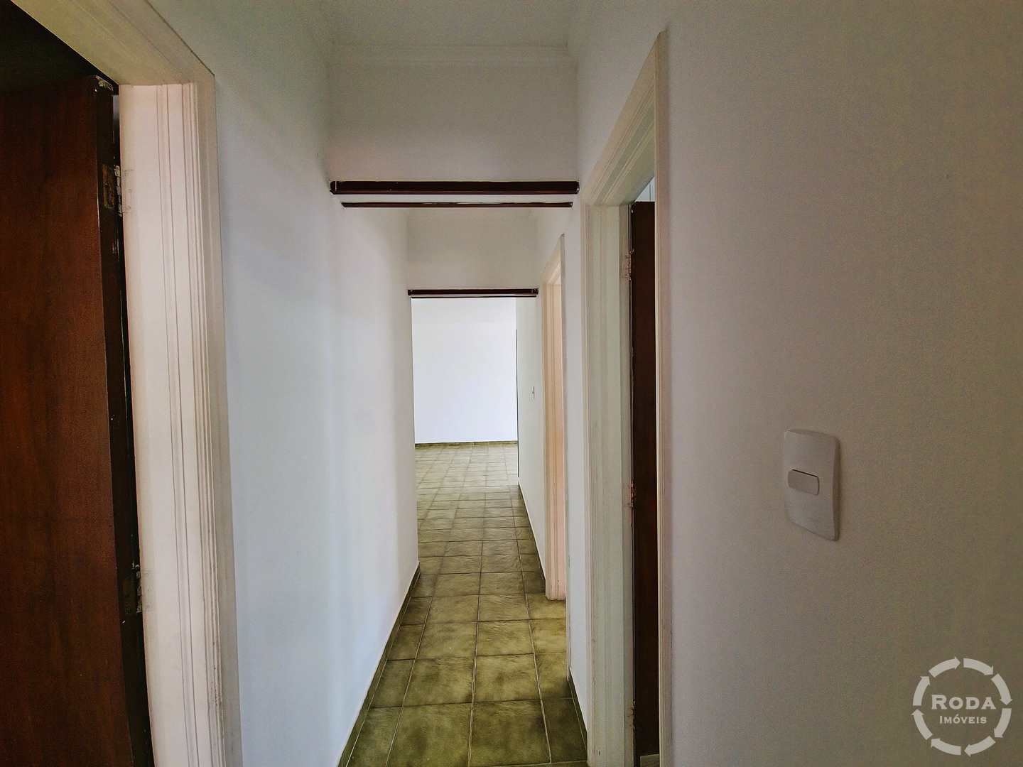 Apartamento à venda com 3 quartos, 160m² - Foto 9