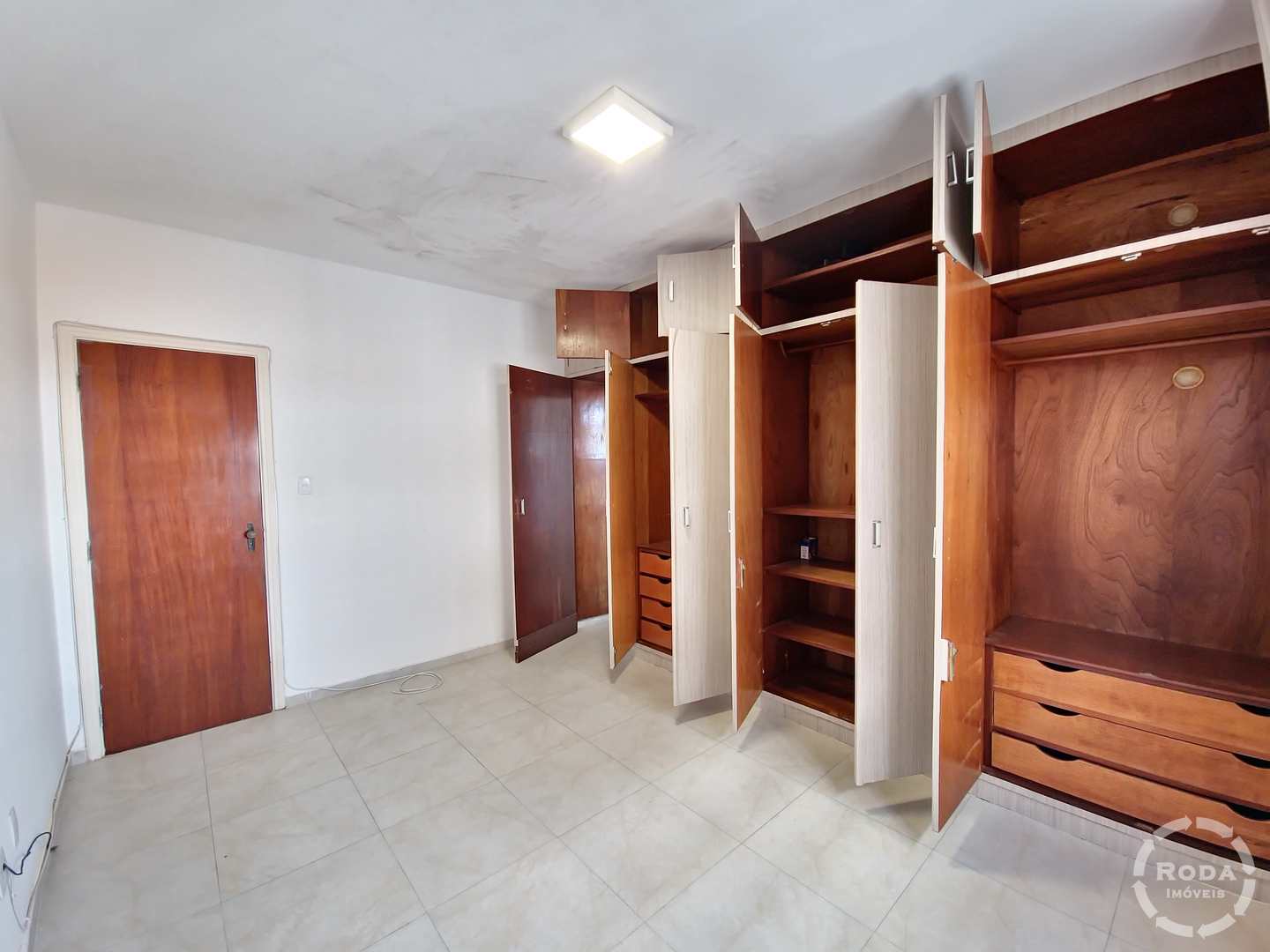 Apartamento à venda com 3 quartos, 160m² - Foto 11