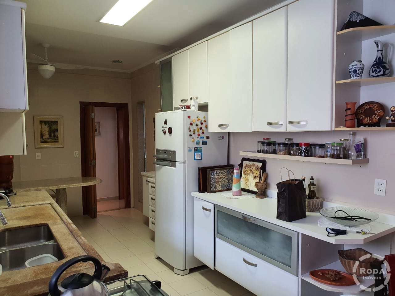 Apartamento à venda com 4 quartos, 204m² - Foto 4