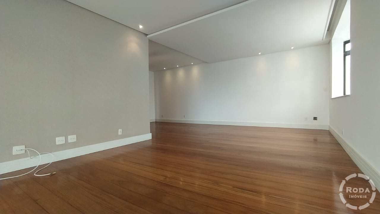 Apartamento à venda com 3 quartos, 155m² - Foto 2