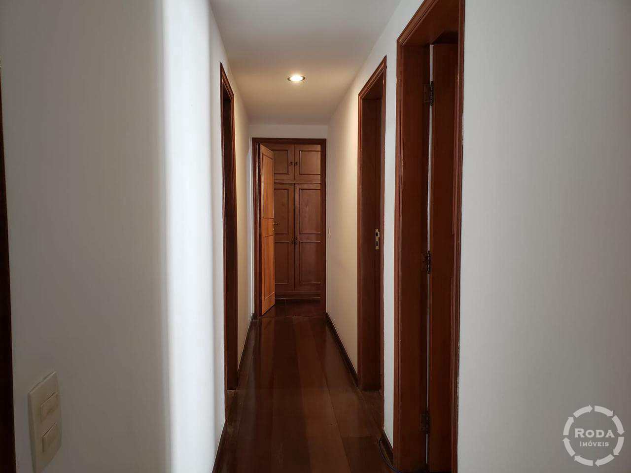 Apartamento à venda com 3 quartos, 200m² - Foto 5