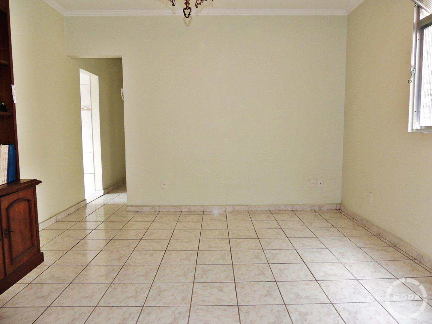 Apartamento à venda com 3 quartos, 95m² - Foto 1