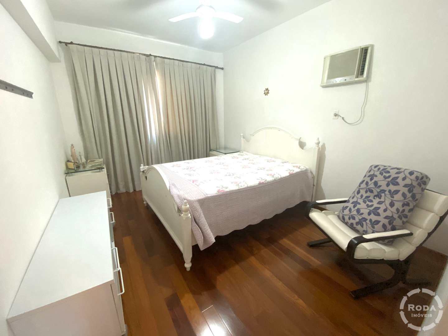 Cobertura à venda com 4 quartos, 240m² - Foto 12