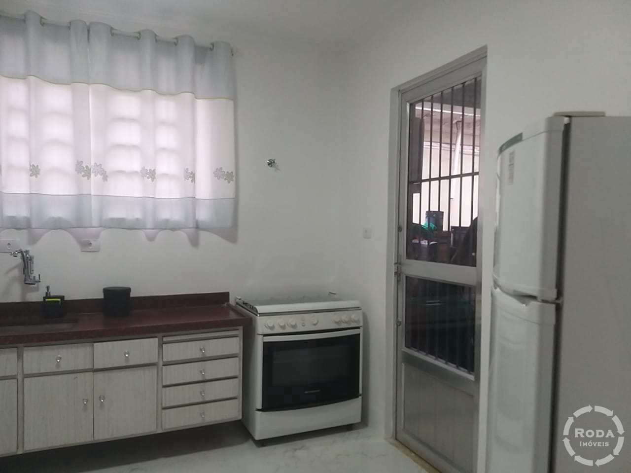 Casa à venda com 4 quartos, 200m² - Foto 10