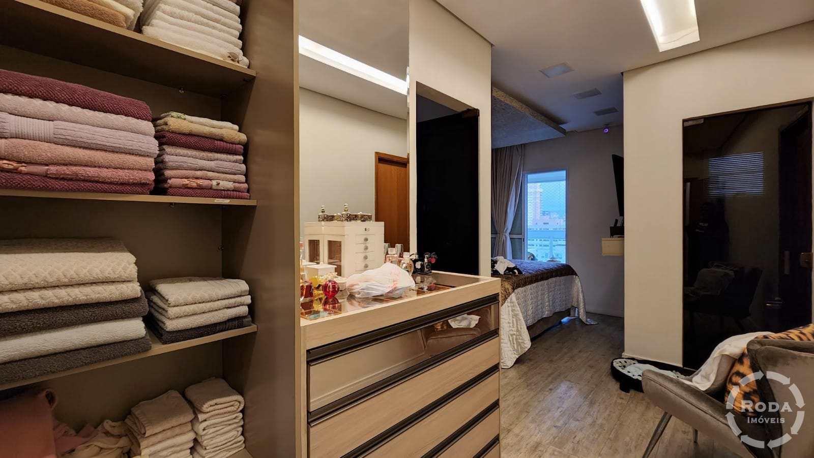 Apartamento à venda com 3 quartos, 179m² - Foto 33