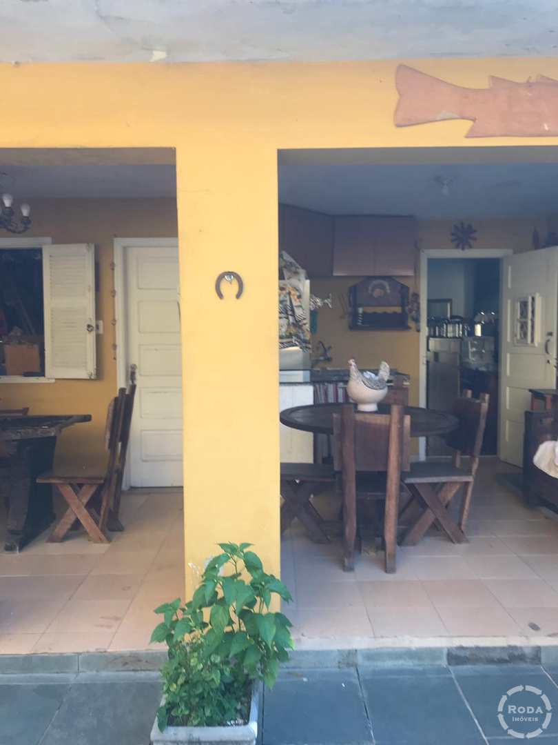 Casa à venda com 5 quartos, 300m² - Foto 10