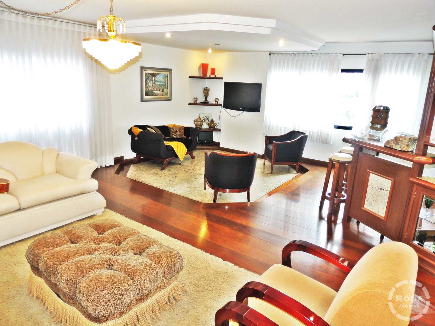 Apartamento à venda com 3 quartos, 248m² - Foto 3