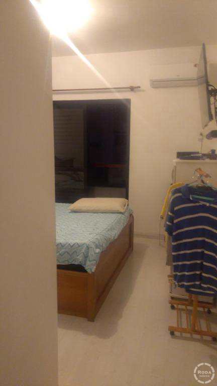 Apartamento à venda com 3 quartos, 150m² - Foto 5