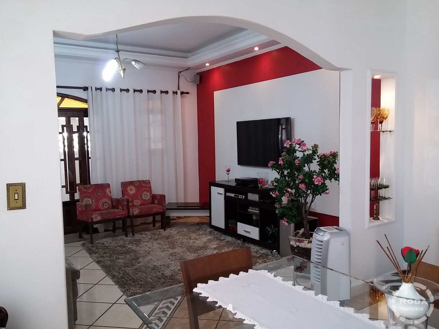 Casa à venda com 3 quartos, 210m² - Foto 6