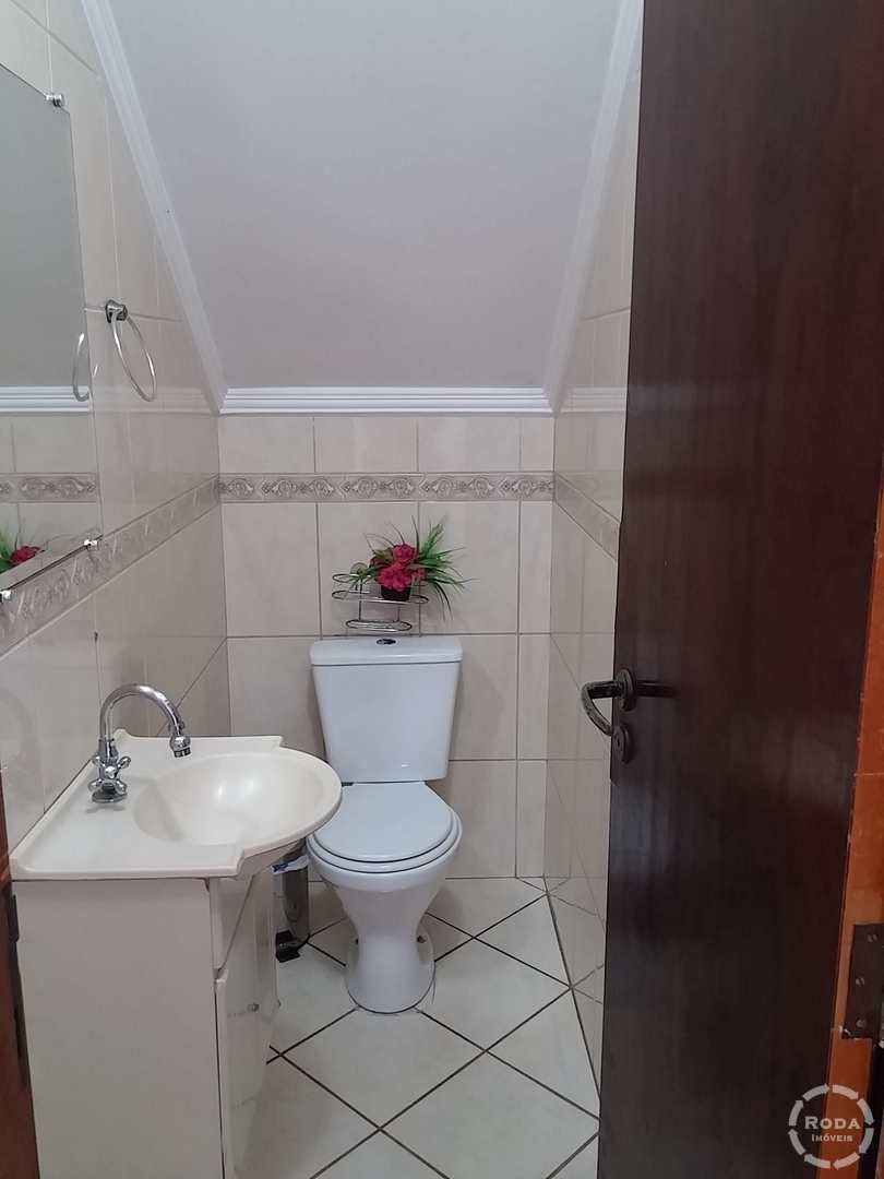 Casa à venda com 3 quartos, 210m² - Foto 16