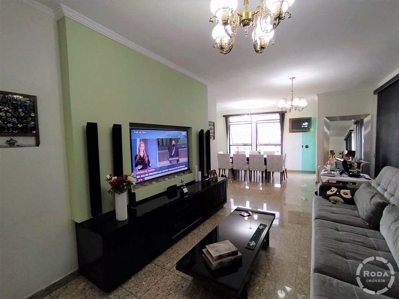 Apartamento à venda com 3 quartos, 160m² - Foto 2