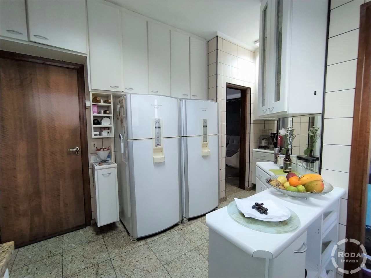 Apartamento à venda com 3 quartos, 160m² - Foto 16