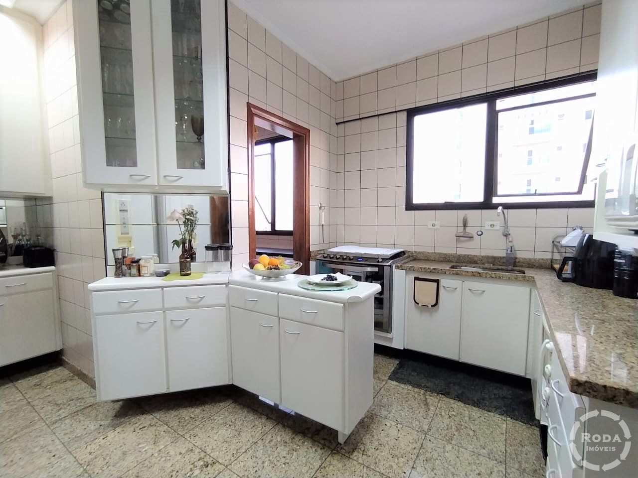 Apartamento à venda com 3 quartos, 160m² - Foto 15