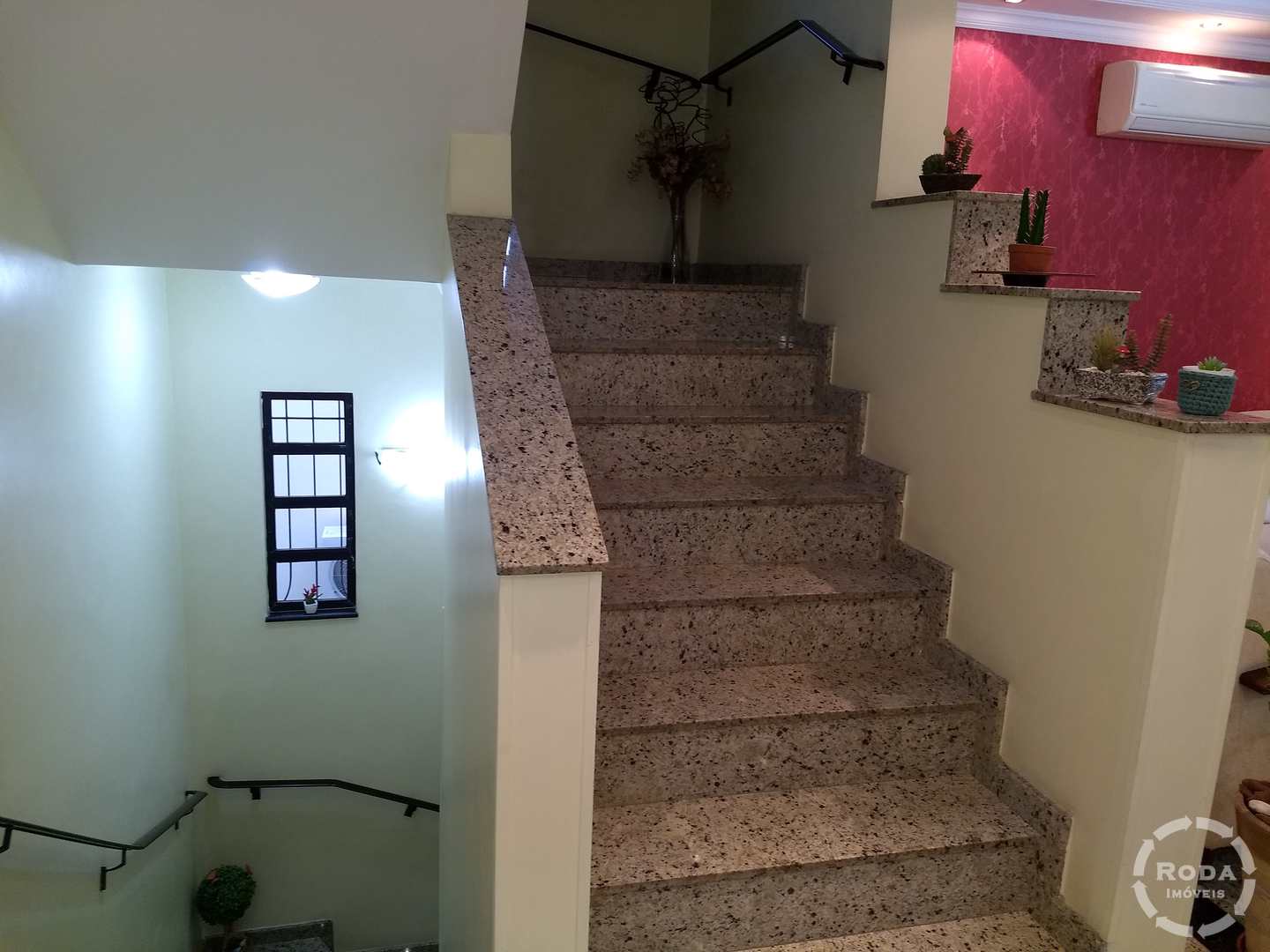 Casa à venda com 4 quartos, 338m² - Foto 29