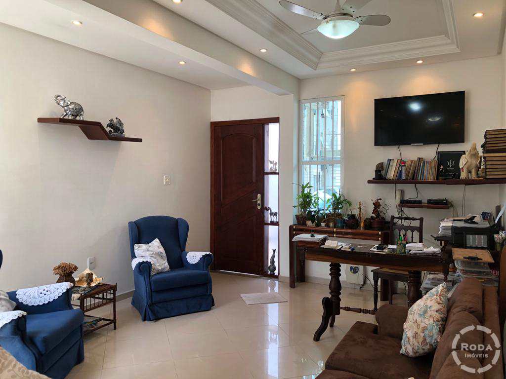 Casa à venda com 3 quartos, 103m² - Foto 1