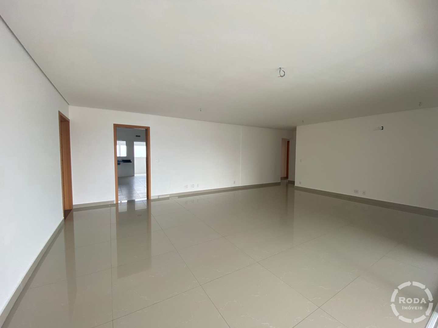 Apartamento à venda com 3 quartos, 210m² - Foto 6