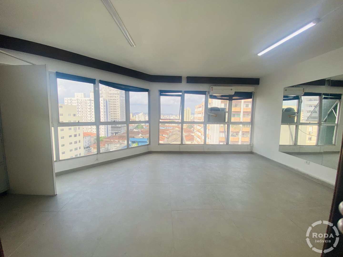 Prédio Inteiro à venda e aluguel, 150m² - Foto 1