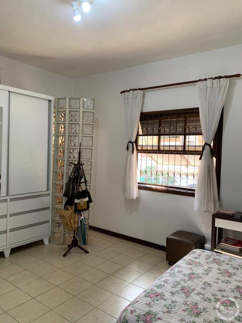 Casa à venda com 4 quartos, 160m² - Foto 7