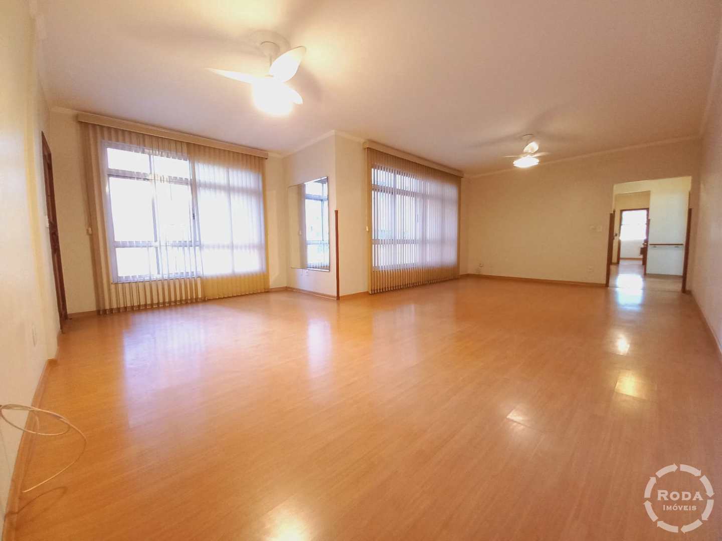 Apartamento à venda com 3 quartos, 166m² - Foto 1