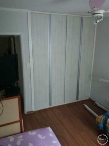 Apartamento à venda com 2 quartos, 72m² - Foto 4