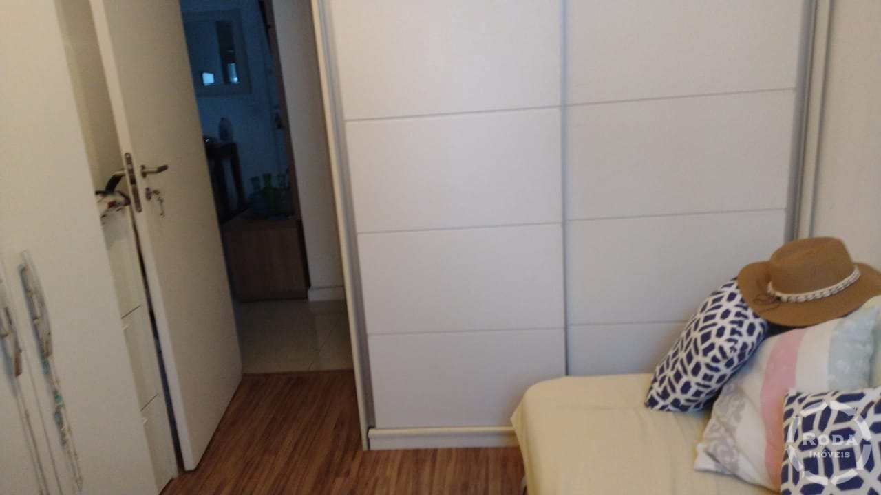 Apartamento à venda com 2 quartos, 64m² - Foto 12