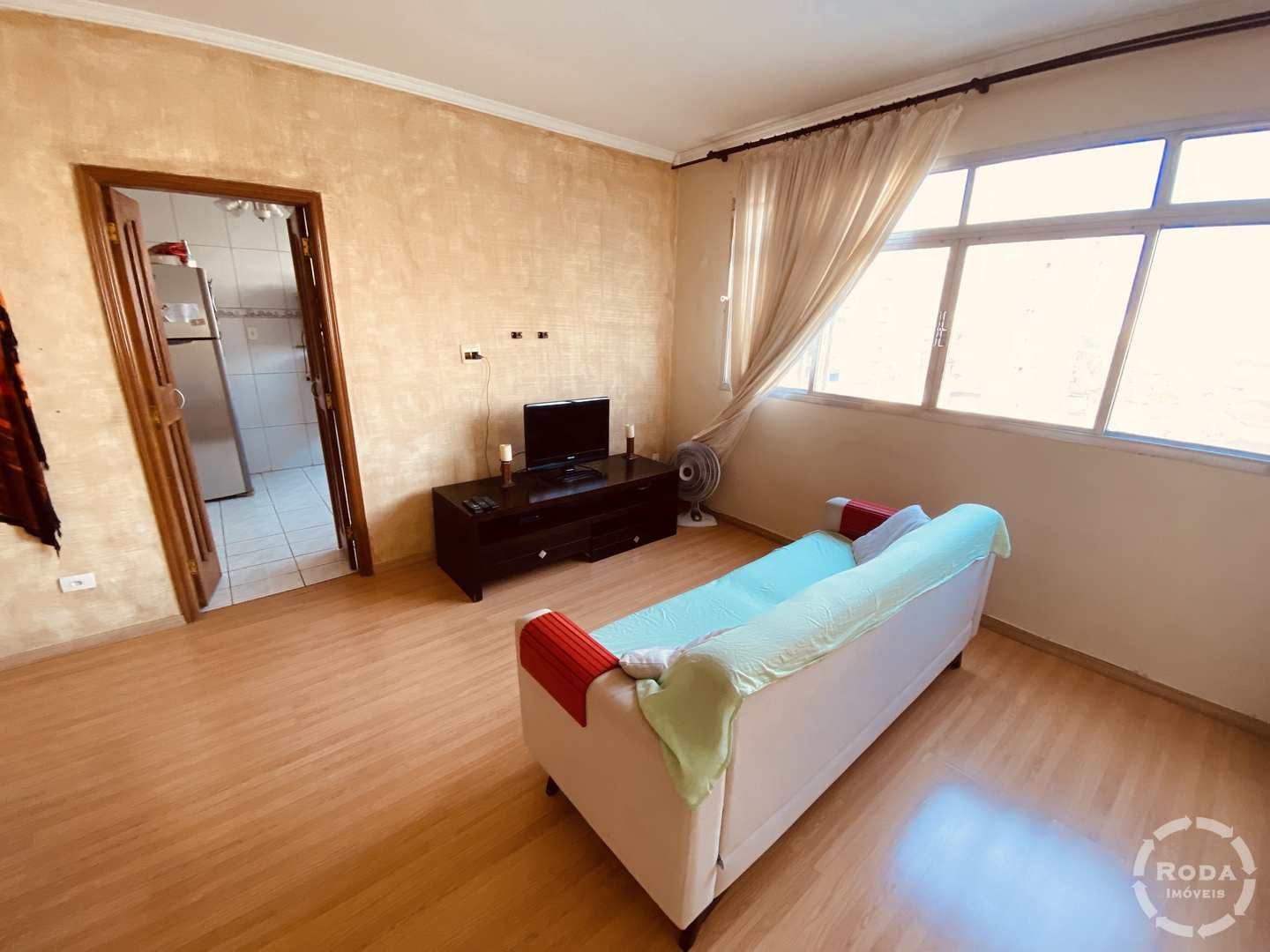 Apartamento à venda com 2 quartos, 110m² - Foto 4