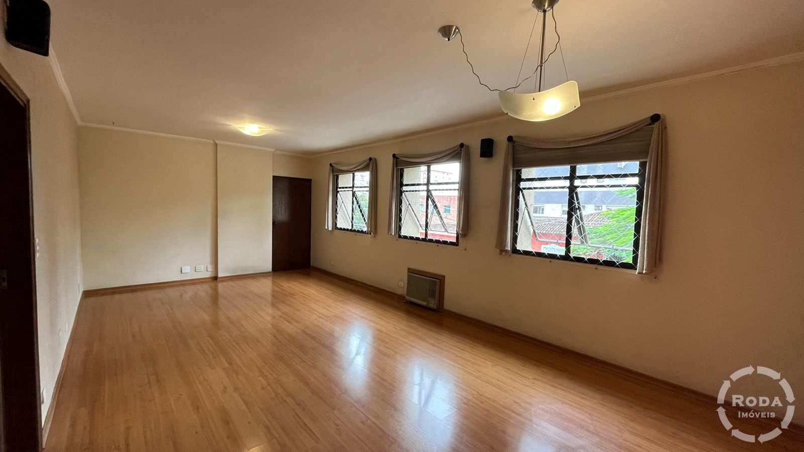 Apartamento à venda com 3 quartos, 127m² - Foto 4