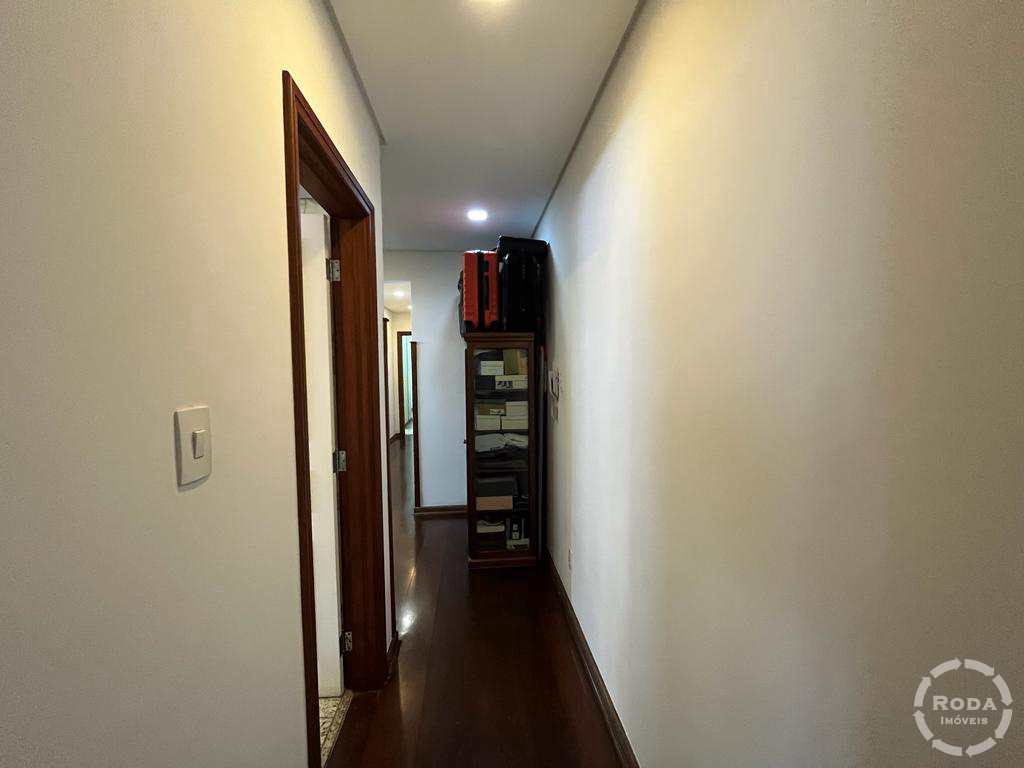 Apartamento à venda com 4 quartos, 200m² - Foto 17