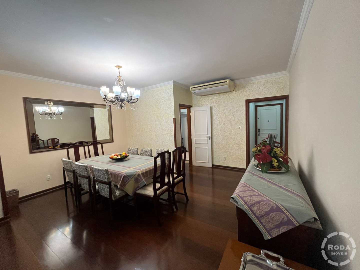 Apartamento à venda com 4 quartos, 200m² - Foto 11