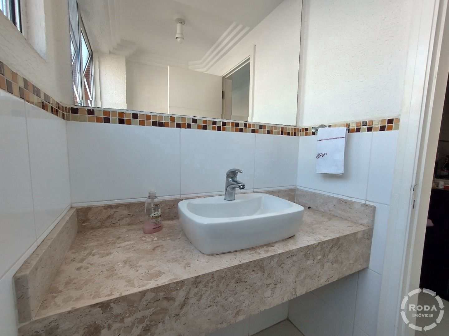 Apartamento à venda com 3 quartos, 157m² - Foto 7