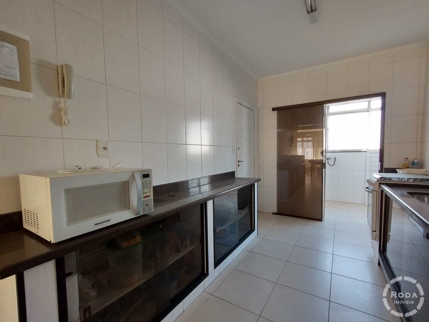 Apartamento à venda com 4 quartos, 140m² - Foto 2