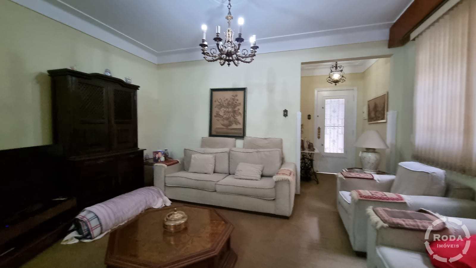 Sobrado à venda com 3 quartos, 248m² - Foto 1