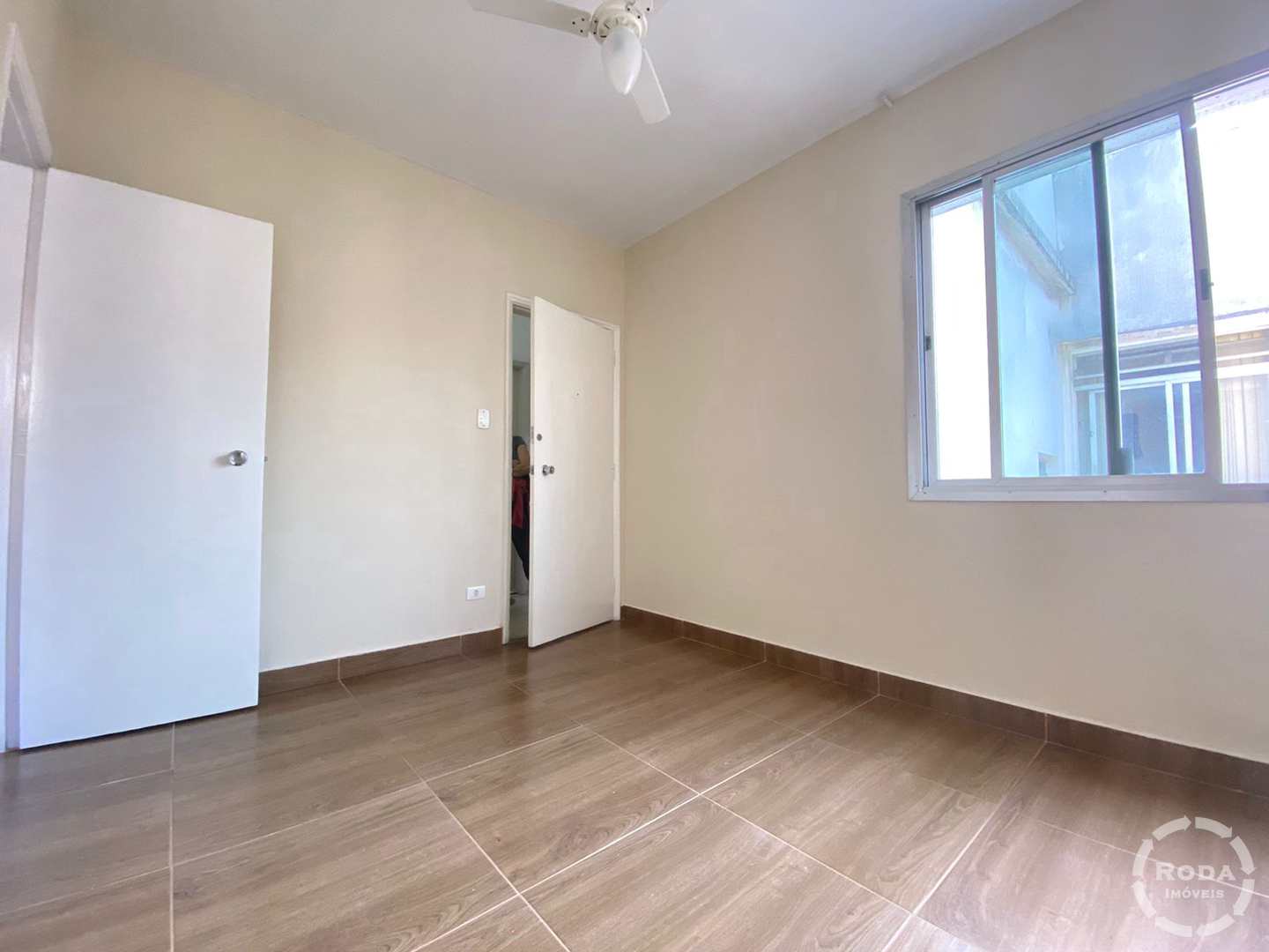 Apartamento à venda com 1 quarto, 55m² - Foto 8