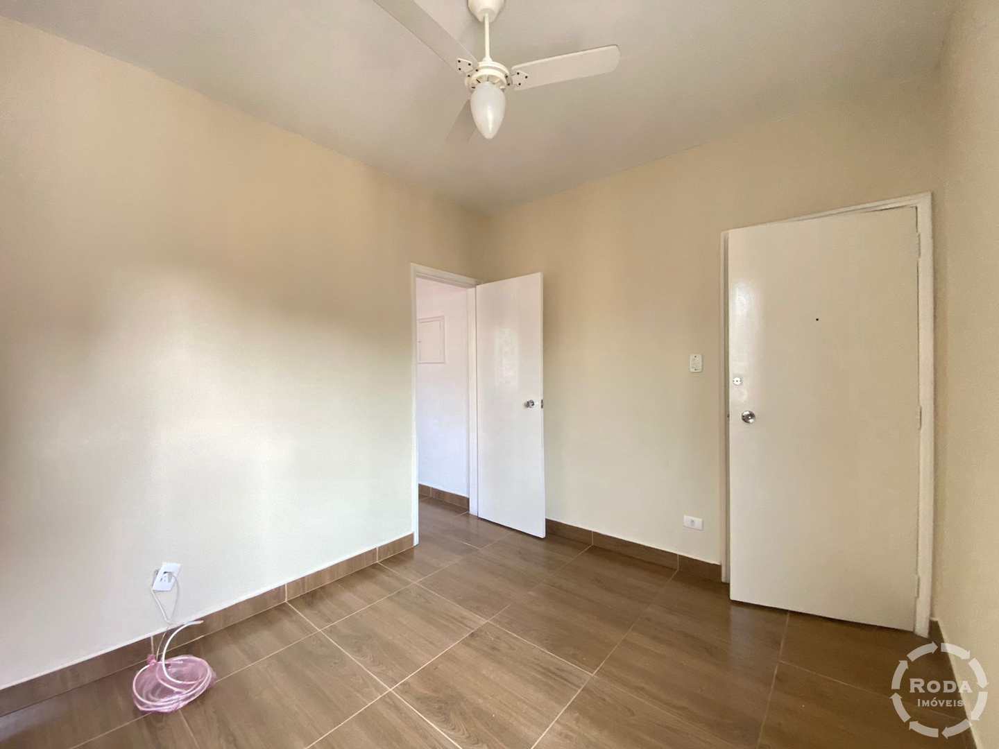 Apartamento à venda com 1 quarto, 55m² - Foto 1